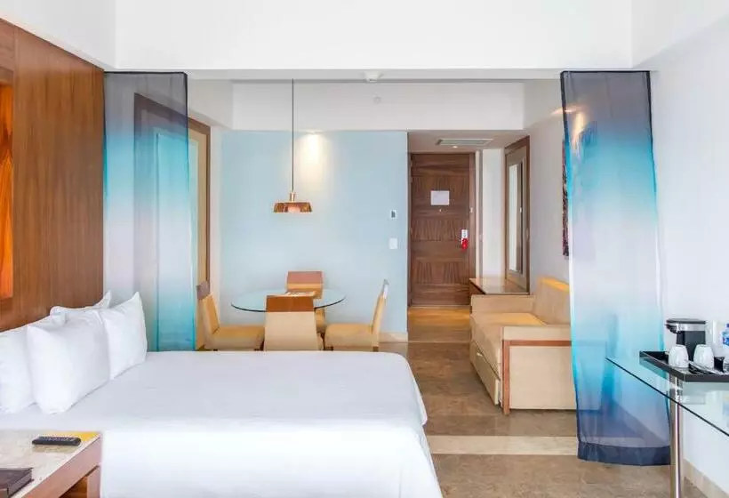 キングサイズベッドのジュニアスイート, Krystal Grand® Los Cabos