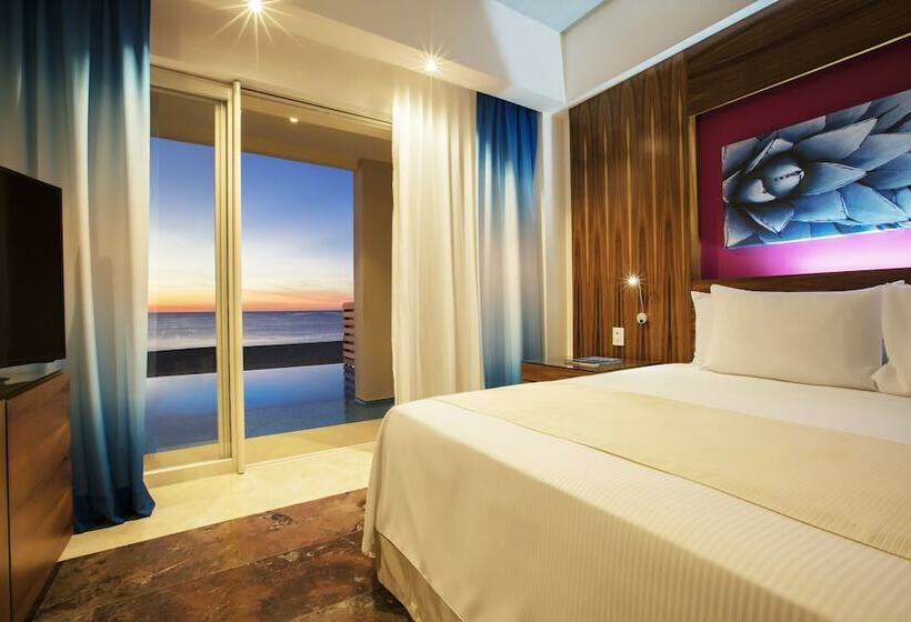 带大床的小型套房, Krystal Grand Los Cabos - All Inclusive