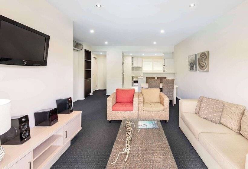 Апартаменты 2 Спальни, Oaks Port Stephens Pacific Blue Resort