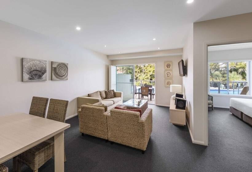 Апартаменты 2 Спальни, Oaks Port Stephens Pacific Blue Resort