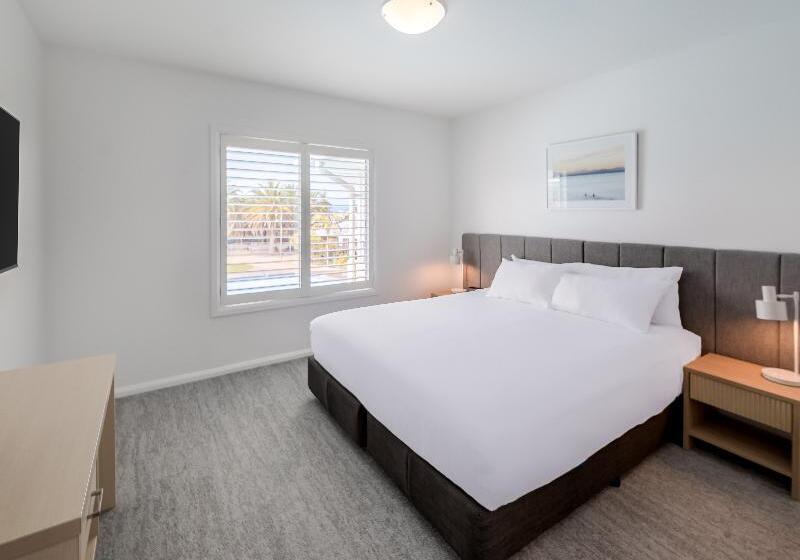 Апартаменты 2 Спальни, Oaks Port Stephens Pacific Blue Resort