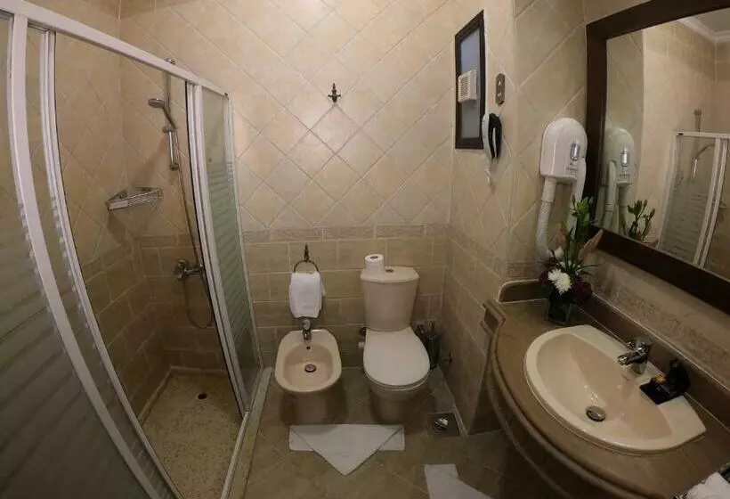 اتاق سوپریور با چشمانداز استخر, Oriental Rivoli Hotel & Spa