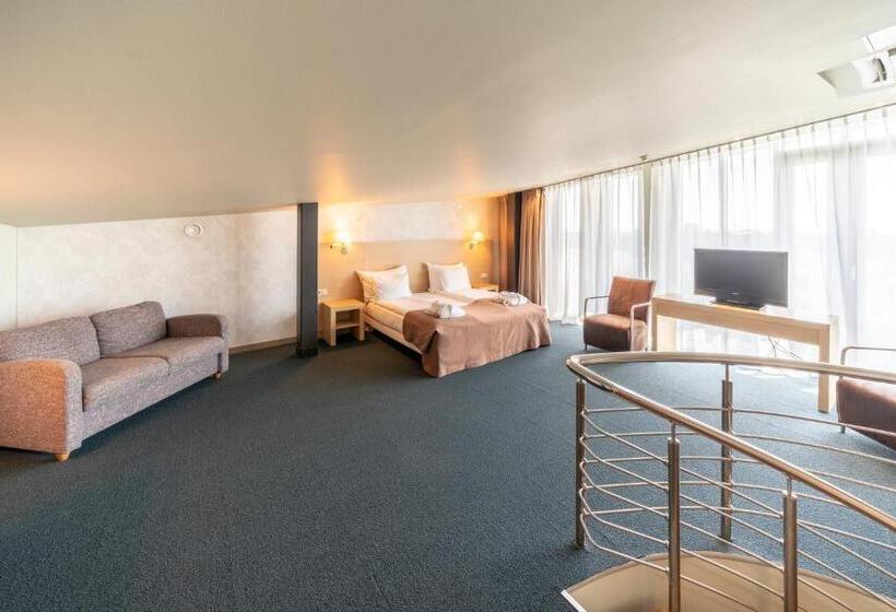 Süit, Rixwell Elefant