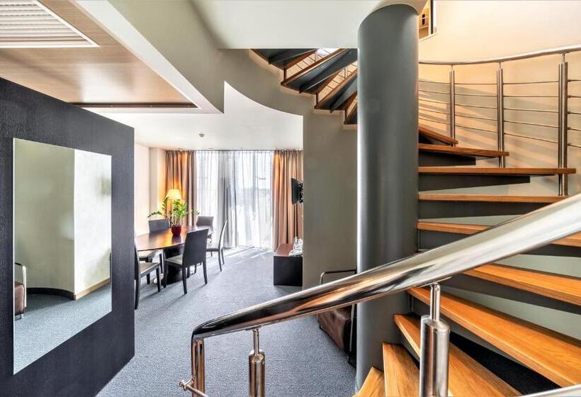 Süit, Rixwell Elefant