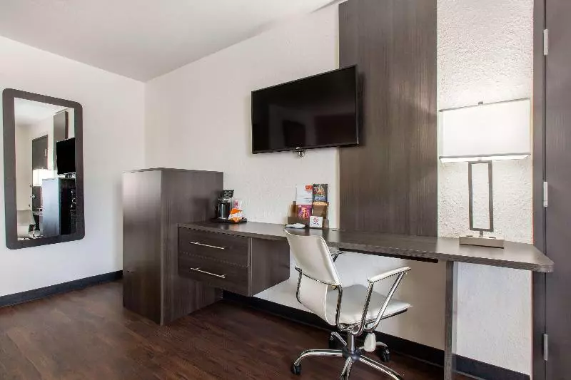 キングサイズベッドのスタンダードルーム, Surestay Hotel By Best Western Phoenix Airport