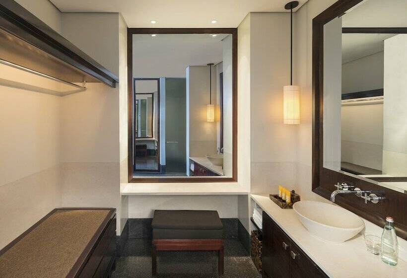 اتاق استاندارد با چشمانداز دریا, The Chedi Muscat