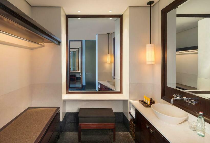 اتاق استاندارد با چشمانداز دریا, The Chedi Muscat