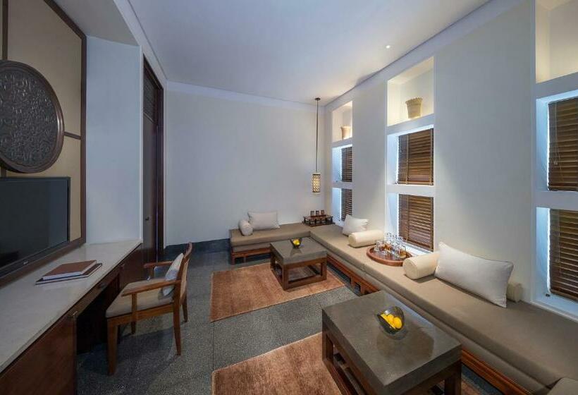 سوئیت کلاب, The Chedi Muscat