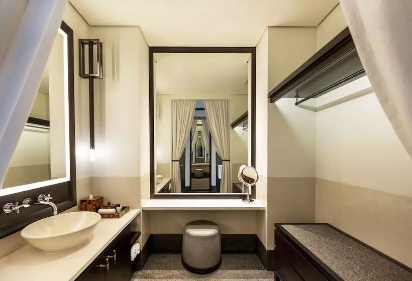 اتاق استاندارد با چشم‌انداز دریا, The Chedi Muscat