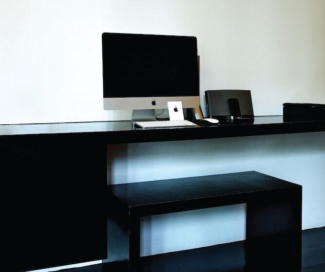 スイート, The Library