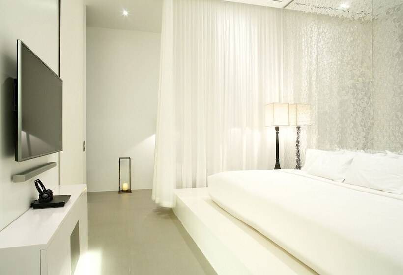 プール付き１ベッドルームヴィラ, The Library