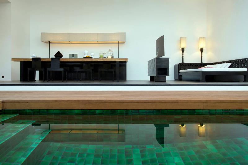 プール付き１ベッドルームヴィラ, The Library