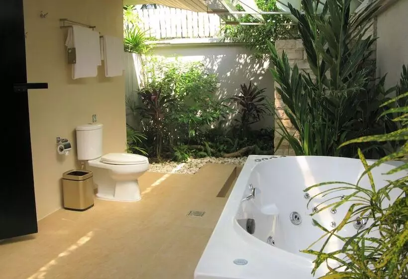 ビラホテル１ベッドルーム, The Sunset Beach Resort & Spa Taling Ngam