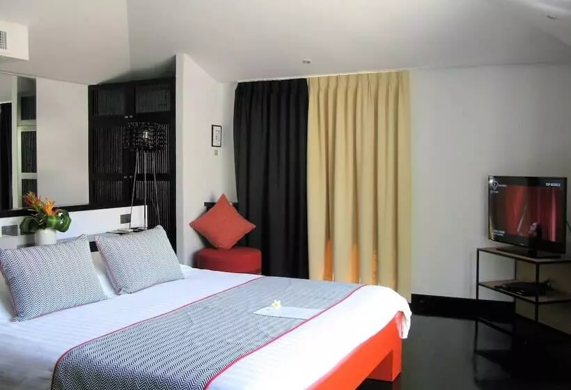 ビラホテル１ベッドルーム, The Sunset Beach Resort & Spa Taling Ngam