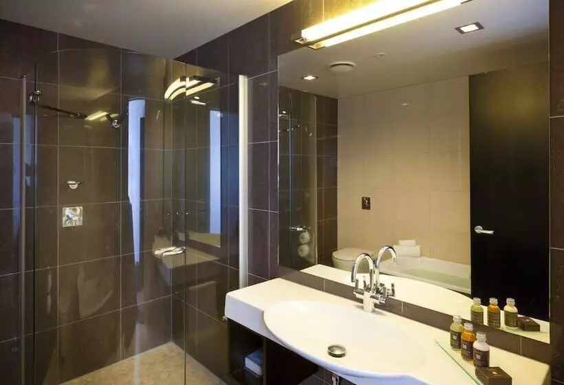 Superior Room Side Sea View, Trinity Wharf Tauranga