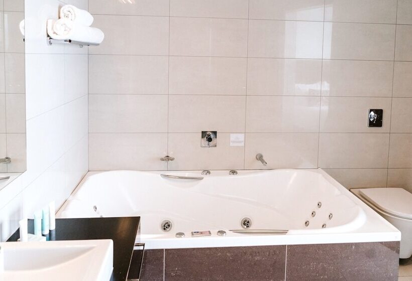 جناح ذو إطلالة, Trinity Wharf Tauranga