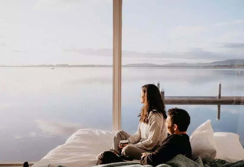 Suite with Views, Trinity Wharf Tauranga