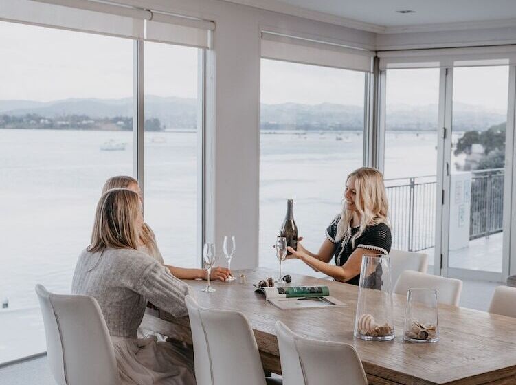 شقة دور أخير غرفة نوم واحدة, Trinity Wharf Tauranga