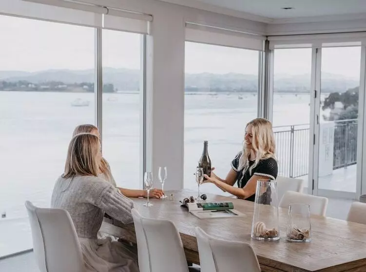 1 Bedroom Penthouse Apartment, Trinity Wharf Tauranga