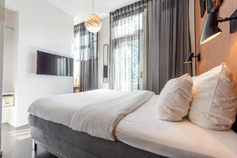 غرفة قياسية, V Frederiksplein