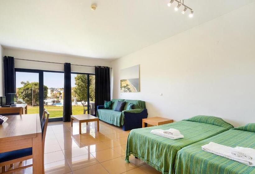 スタンダードスタジオ, Apartamentos Da Orada by Garvetur