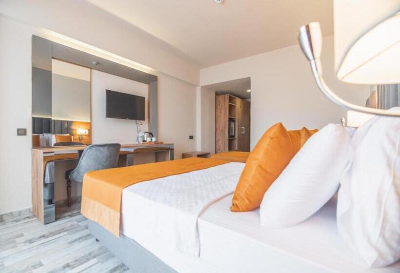 Трехместный Superior Вид на Море, Dalya Resort Aqua & Spa Hotel Datça
