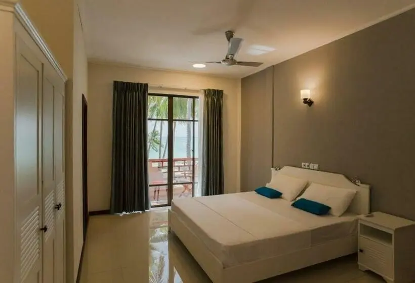 اتاق لوکس با بالکن, Riveli Retreat Mathiveri