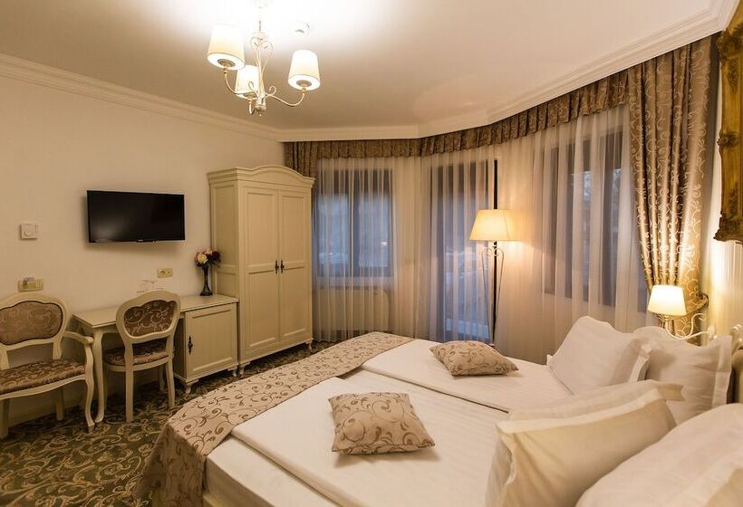 חדר דלוקס נוף לעיר, Ave, Alba!