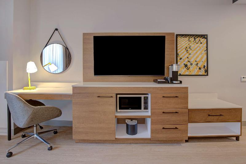 Стандартный Номер Кровать Кинг, Hampton Inn By Hilton Montreal Downtown