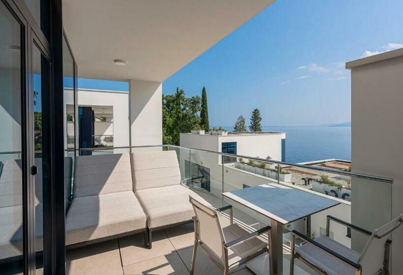 جناح ديلوكس سرير كينج, Hilton Rijeka Costabella Beach Resort & Spa