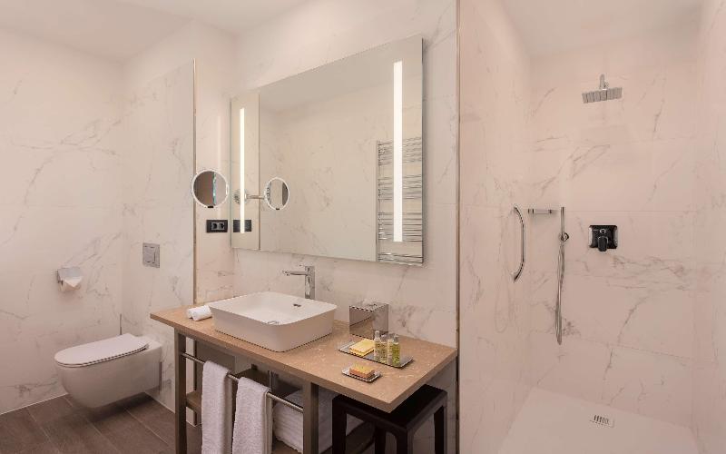 شقة غرفتين مطلة على البحر, Hilton Rijeka Costabella Beach Resort & Spa