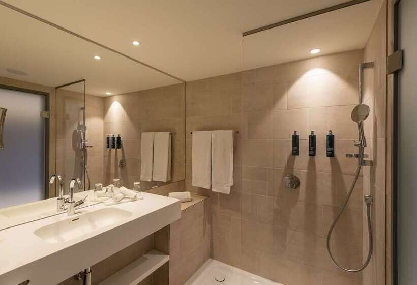 コネクティングルーム（家族用）。, Hilton Rijeka Costabella Beach Resort & Spa