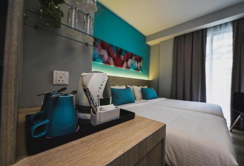 带阳台的豪华间, Rhr Hotel   Selayang