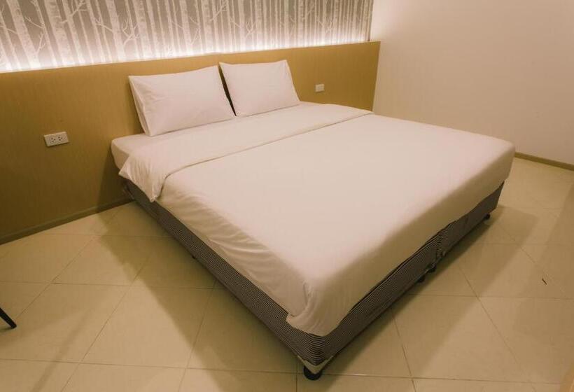 Студио Стандарт Кровать Кинг, Royal Princess City Lamphun