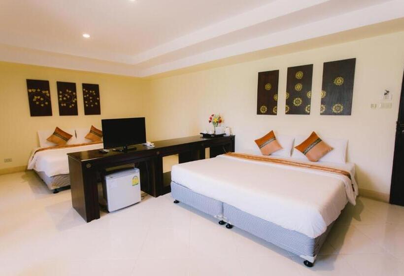 Четырехместный Номер Deluxe, Royal Princess City Lamphun