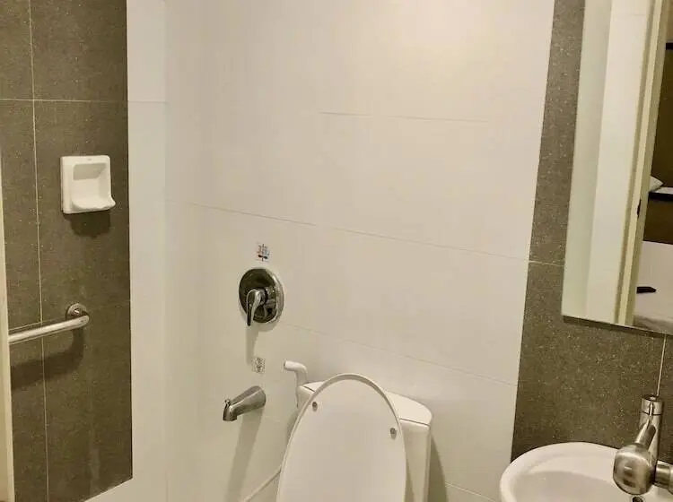 デラックスルーム, Sogo Bacoor