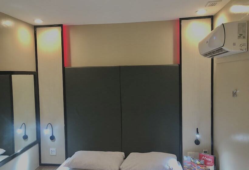 Номер Deluxe, Sogo Bacoor