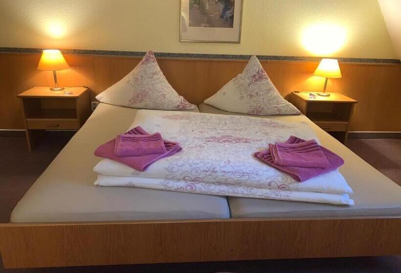 غرفة ديلوكس, Am Neumarkt