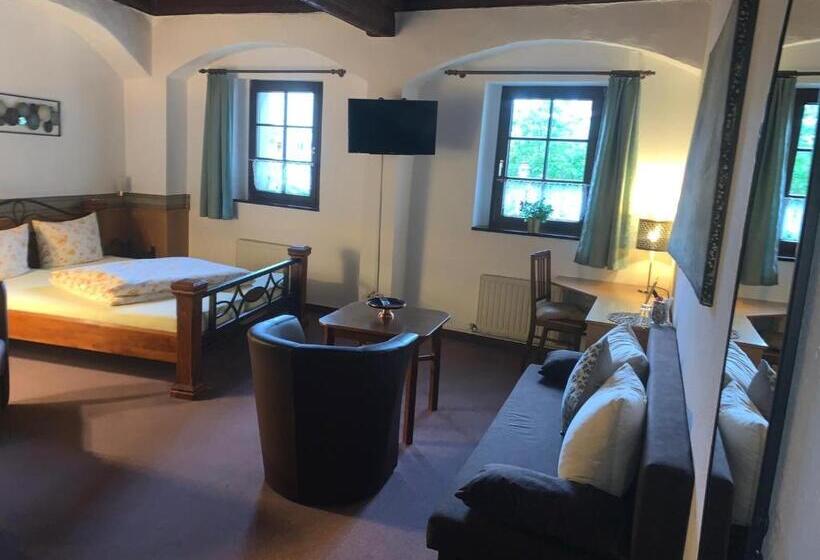 غرفة ديلوكس, Am Neumarkt