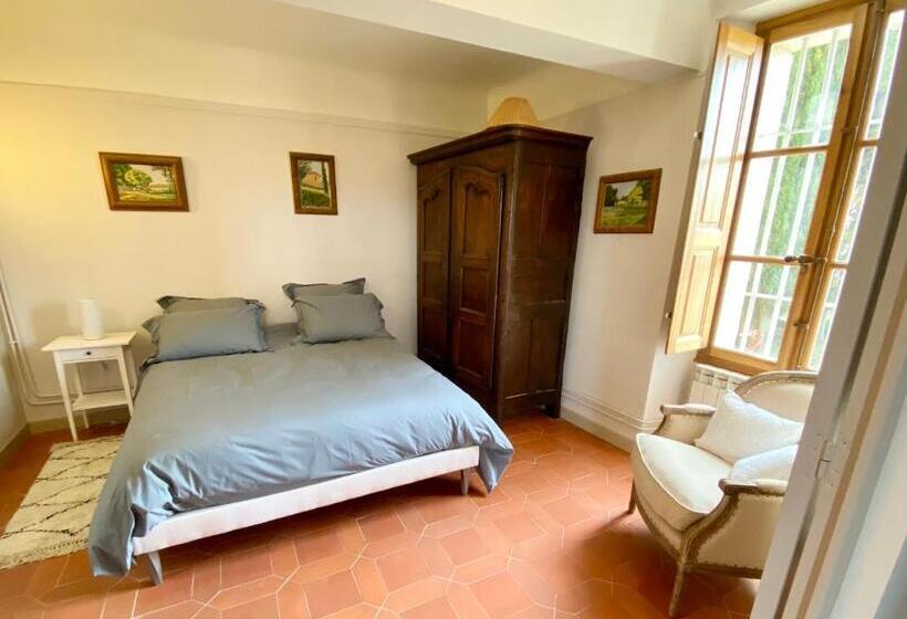 غرفة قياسية سرير كينج لذوى الإحتياجات الخاصة, Domaine Les Mûriers