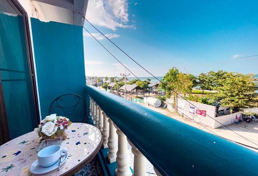 اتاق استاندارد با بالکن و چشمانداز دریا, Mandarin Lodge By Victor