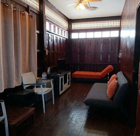 اتاق خانوادگی, Mandarin Lodge By Victor