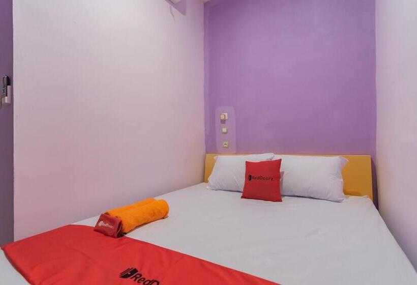 Номер Стандарт, Reddoorz @ Cipanas Garut