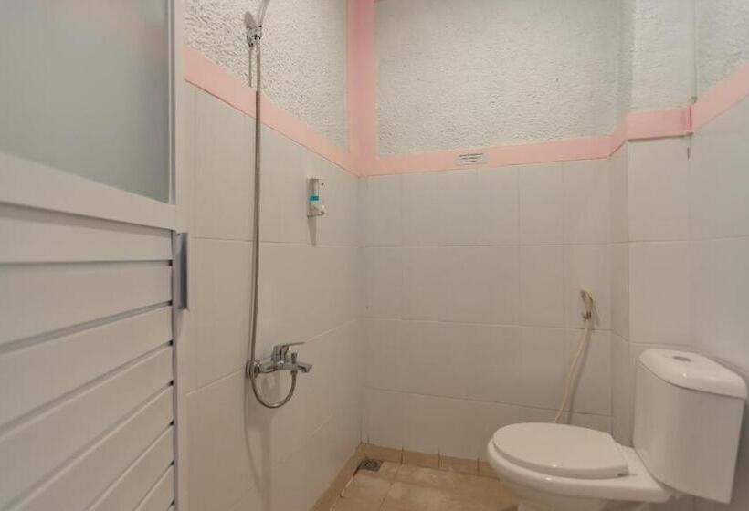 디럭스 룸, Reddoorz @ Cipanas Garut