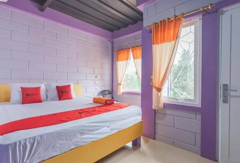 Suíte, Reddoorz @ Cipanas Garut