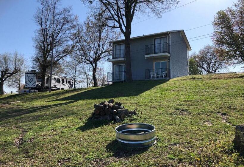 جناح مطلّ علي الجبل, Mountain View Guest Motel