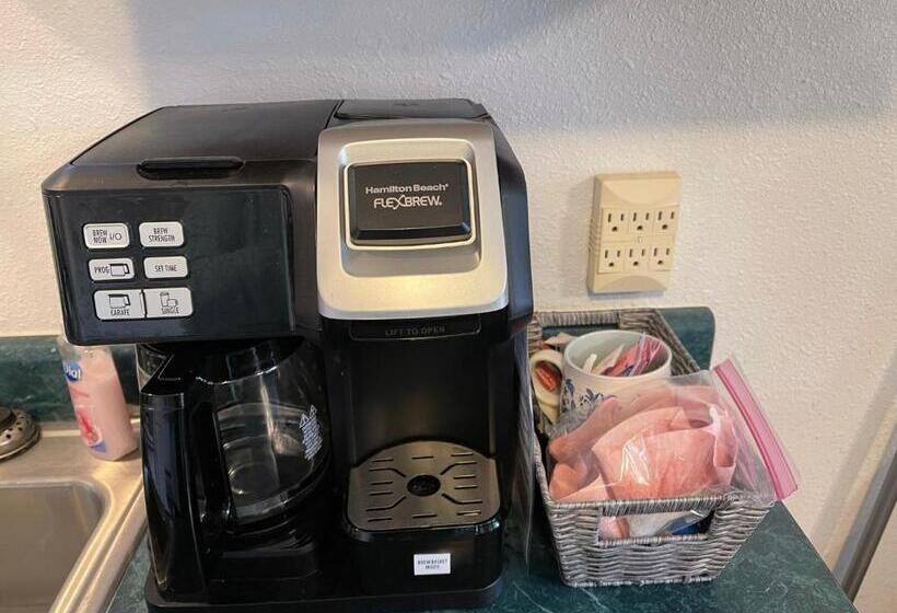 جناح عائلي, Mountain View Guest Motel