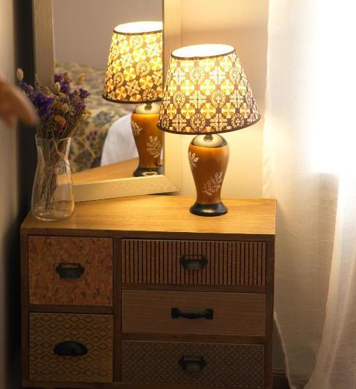 اتاق استاندارد یک تخته با سرویس بهداشتی مشترک, Kashtan Guest House