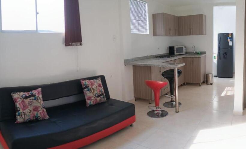 침실 1개 아파트, Cafe Estrella