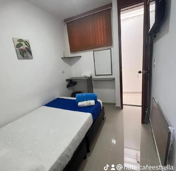스탠다드 싱글 룸, Cafe Estrella